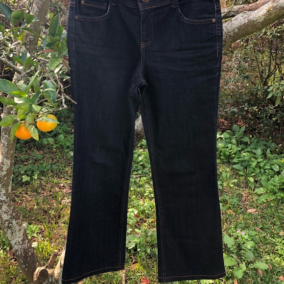 ‼️PRICE DROP‼️ Charter Club Jeans 8p, Like New - Picture 4 of 8